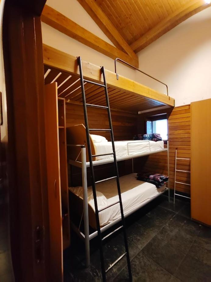 Kyomu Resort Hostel Velilla del Rio Carrion ภายนอก รูปภาพ